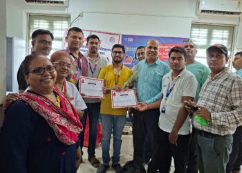 भारतीय स्टेट बँक ऑफ इंडिया चोपडा शाखेच्या वतीने तसेच चोपडा सामान्य रुग्णालय चोपडा यांच्या संयुक्त विद्यमाने रक्तदान शिबिर