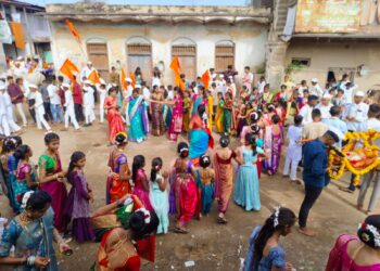 कासंमपुरा येथे विद्यालयाच्या वतीने पायी दिंडीचे उत्साहात आयोजन