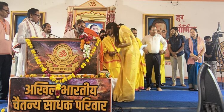 गुरु पौर्णिमे निमित्त विविध कार्यक्रमातून डॉ केतकी ताई पाटील यांनी केली गुरूवंदना