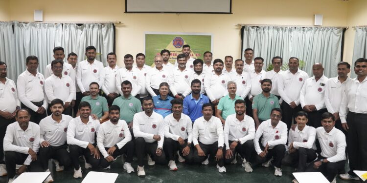 महाराष्ट्र क्रिकेट असोसिएशन च्या मार्गदर्शनात जळगाव जिल्हा क्रिकेट असोसिएशन आयोजित क्रिकेट पंचाची कार्यशाळा संपन्न