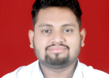 ‘आकाश धनगर सेट परीक्षा उत्तीर्ण’