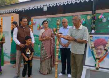 अनुभूती विद्यानिकेतनमध्ये ‘दिवाळी मेळावा’मध्ये चिमुकल्यांचे उद्योजकीय दर्शन