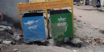 ॲड.अरुण चव्हाणांच्या RTI मुळे लोणवाडी ग्रामपंचायत ॲक्शन मोडवर; डस्टबिन खरेदीच्या खर्चावर प्रश्न विचारताच तीन दिवसांत काम पूर्ण!
