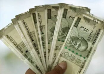 हातपंप व विजपंप देखभाल कर्मचाऱ्यांचा पगार व पेन्शन दिवाळीपूर्वी होणार;मंत्री गुलाबराव पाटील यांची वचनपुर्ती