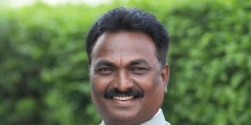 उच्च व तंत्र शिक्षण सह संचालक कार्यालयातील अजय शिवरामे यांना ‘आदर्श कर्मचारी पुरस्कार’