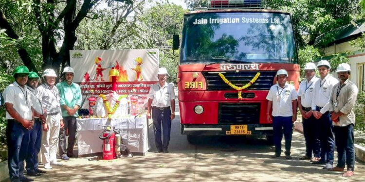 जैन इरिगेशनमध्ये अग्निशमन सेवा सप्ताह साजरा