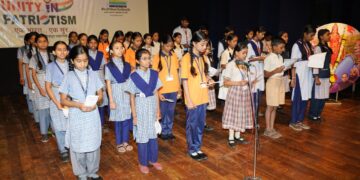 एक भारत… एक सुर कार्यक्रमातून रोटरीचा राष्ट्रीय ऐक्याचा संदेश…रोटरी क्लब जळगाव व गांधी रिसर्च फाउंडेशनच्या उपक्रमात १६ शाळांतील १००० विद्यार्थ्यांचा सहभाग