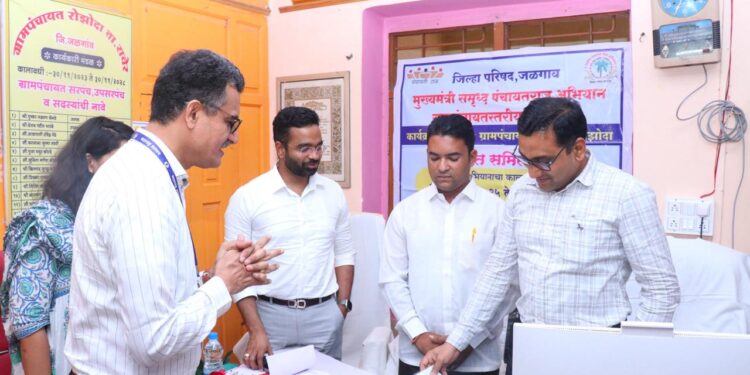 विभागीय आयुक्त डॉ. प्रविण गेडाम यांचा जळगाव जिल्ह्याचा दौरा; विकासकामे, वनविभाग, महसूल व निवडणूक तयारीची पाहणी