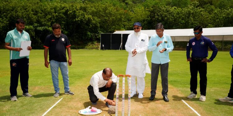जळगाव जिल्हा क्रिकेट असोसिएशनच्या टि-२० क्रिकेट स्पर्धेला सुरवात पहिल्याच सामन्यात ब्ल्यू डायमंड क्रिकेट क्लब विजयी