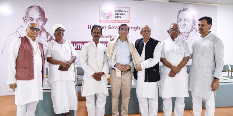 गांधीविचार, आधुनिक तंत्रज्ञान आणि उद्योजकतेच्या संगमातून समृद्धीचा नवा मार्ग