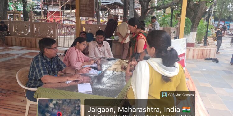 ओंकारेश्वर मंदिर परिसर येथे श्रावण सोमवार निमित्त मोफत नेत्र व आरोग्य तपासणी शिबीर संपन्न